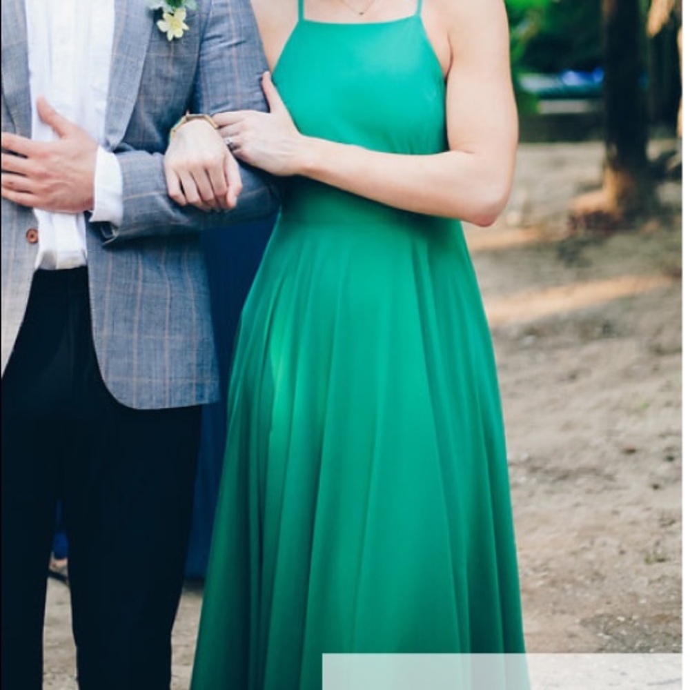 Lulu’s Maxi Green Backless Dress sz M